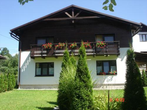 Hostal E&z Eva Hruba Rekrea?n� Dom