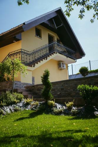 Apartment Oddih With Terrace And Private Sauna