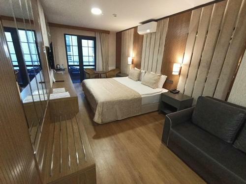 Bah�elievler Hotels