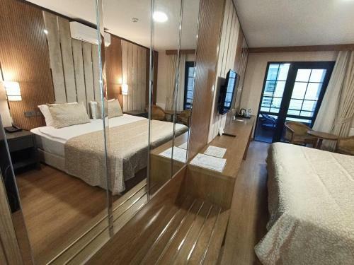 Bah�elievler Hotels