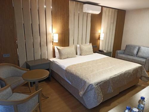 Bah�elievler Hotels