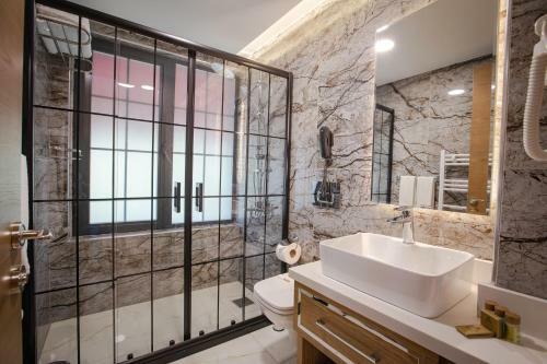 Bah�elievler Hotels