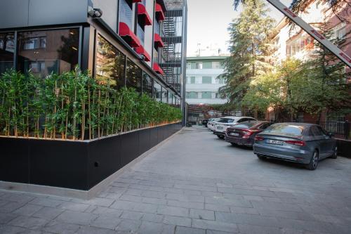 Bah�elievler Hotels