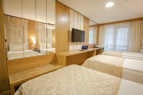 Bah�elievler Hotels