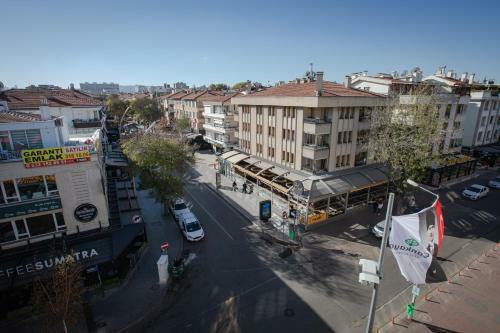 Bah�elievler Hotels