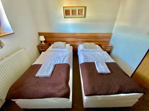 Hostal Penzi�n Domes