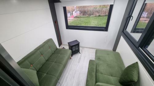 Caravangarage Tinyhouse Family