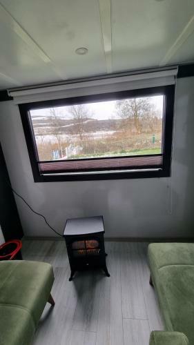 Caravangarage Tinyhouse Family