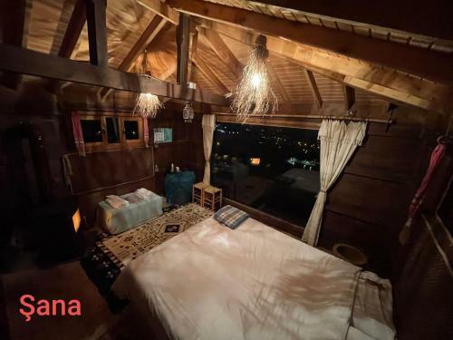 Bed & Breakfast Olimbera K�y Evi