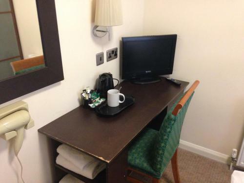 Hostal Abbey Lodge Hotel