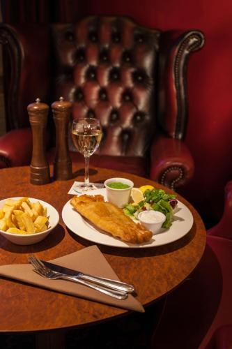 Strangford Arms Hotel