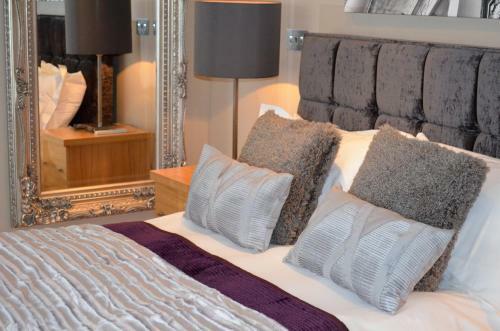 Residence 6 Luxury Serviced Apartments