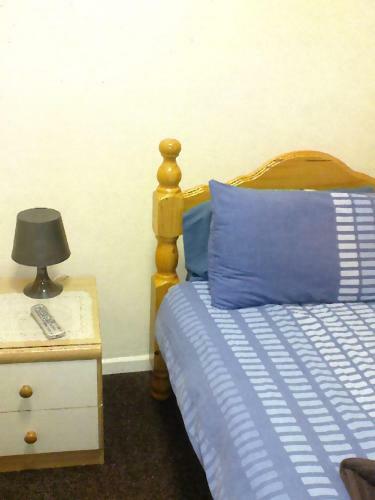 Hostal Park House B&B