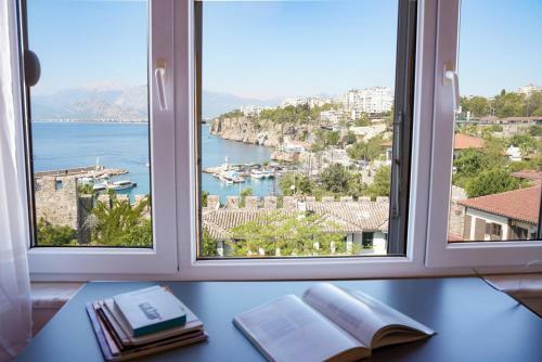 Mavi Avlu - Old Town Apartments