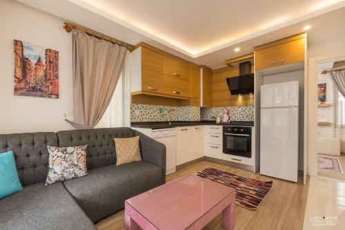 Apartamento �nalo?lu Suites