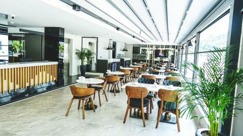 Albergue Ni Hotel Lara