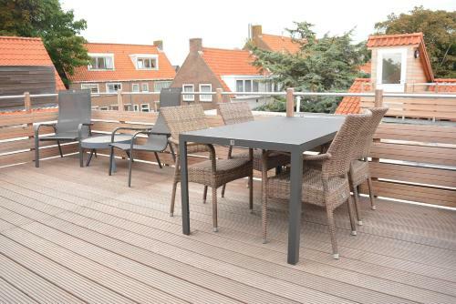 Modern Holiday Apartments In Centre Of Domburg