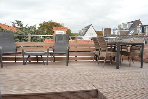 Modern Holiday Apartments In Centre Of Domburg