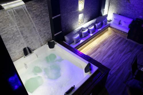 Apartaestudio Con Terraza Privada ( Jacuzzi)