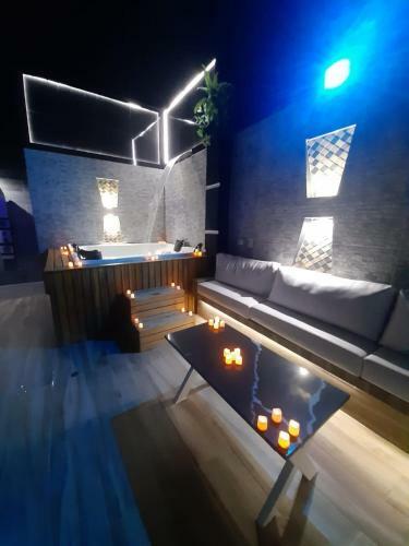 Apartaestudio Con Terraza Privada ( Jacuzzi)