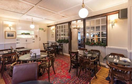 Hostal The Beaufort Hotel