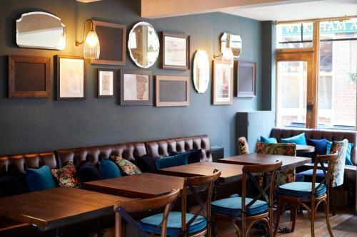 Hotel Wykeham Arms