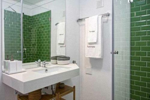 Apartamento Vila Com Piscina E Jardim Privado