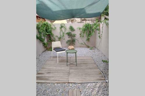 Ayvalik Merkezde Bah�eli M�stakil Ev