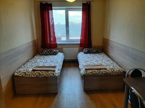 Albergue Rooms For Rent