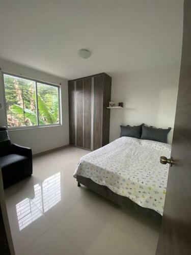 Alquiler Hermosa Y Moderna Casa, Ubicada Al Norte