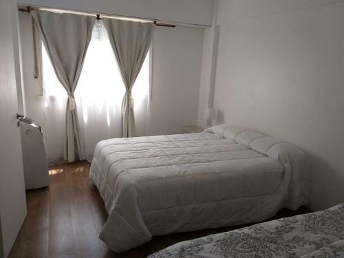 Apartamento Depto Centro Mdp Con Cochera, Wifi Y Cable