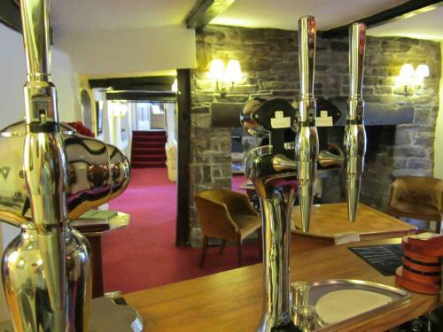 Posada The Three Cocks Coaching Inn