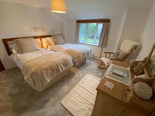 Heads Cottage