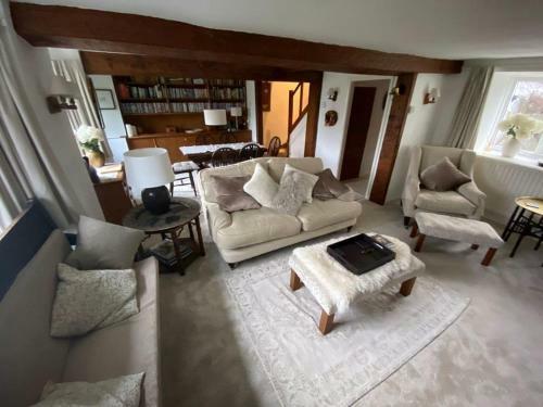 Heads Cottage