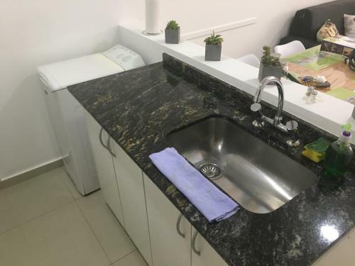 Apartamento Edificio Nikemen, Moderno Dpto Con Patio Y Cochera Cubierta