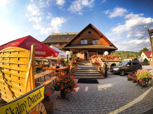 Hotel Skalny Dworek