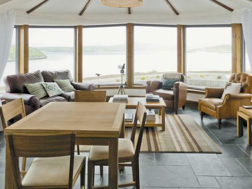 Beach Bay Cottage
