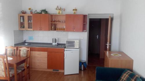 Almet, Apartm�nove ?t�dio 205