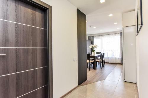 Amber - Luxury Two Bedroom Apartment