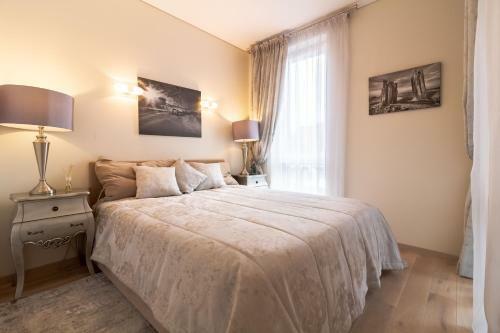Magic Pines Apartment, By Cohost