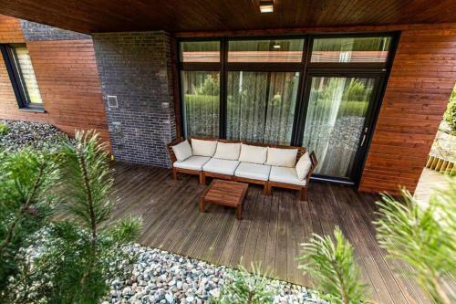 Comfortable Apartment In Prestigious Seaside Area