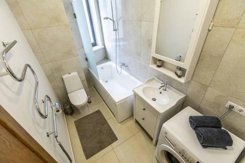 Comfortable Apartment In Prestigious Seaside Area