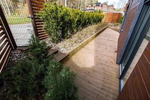 Comfortable Apartment In Prestigious Seaside Area