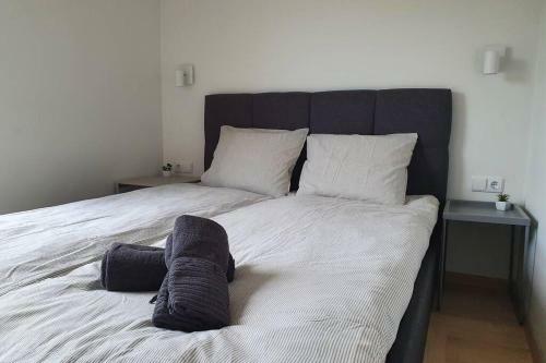 Apartamento 2.5 Kambari? Butas Per Du Auk?tus Su Baseinu
