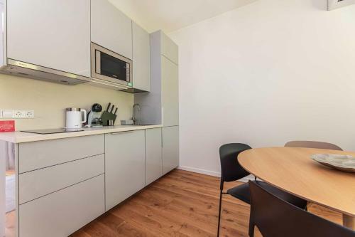 Nature Vibe Apartment At ?ventosios Vartai, By Cohost