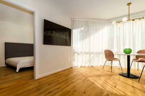 Sirena Sea View Apartments