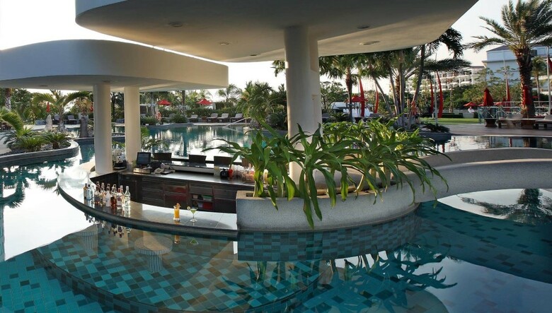 Hotel Amari Orchid Resort (.)