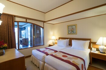 Royal Cliff Beach Hotel