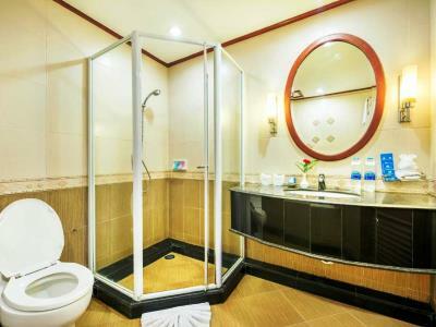 Jomtien Palm Beach Hotel & Resort