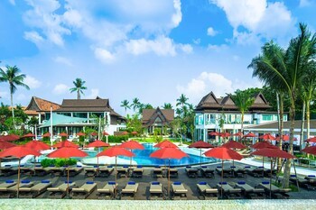 Hotel Amari Palm Reef Resort